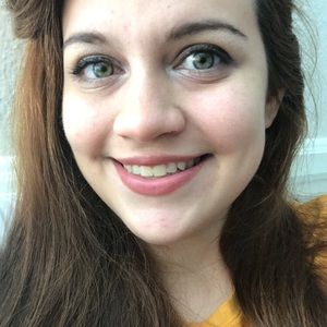 Meet your Posher, Marissa